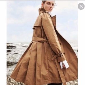 J.Crew Pleated Trench Coat sz. 6 Adorable Back Pleats
